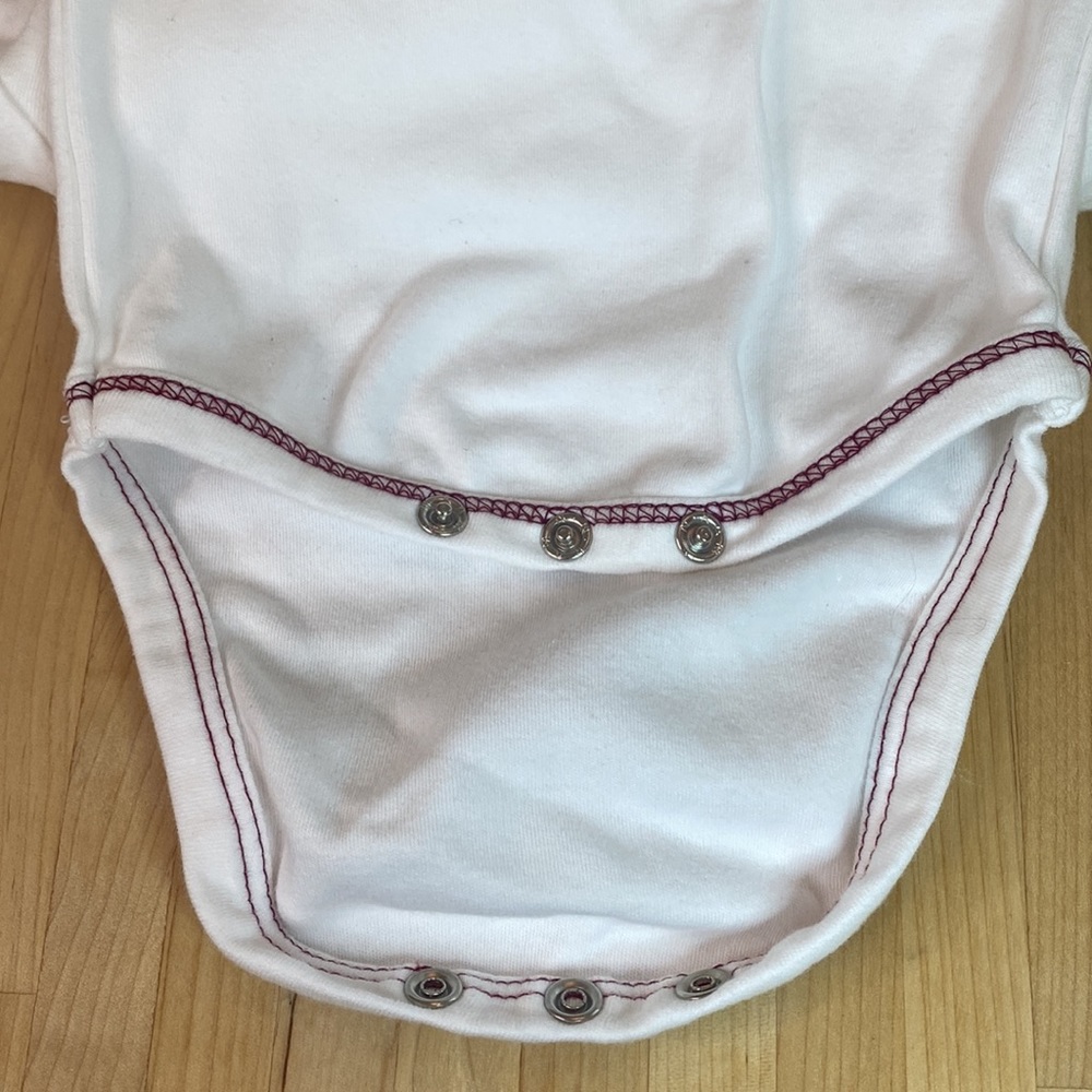 OU onsie - Picture 3 of 5